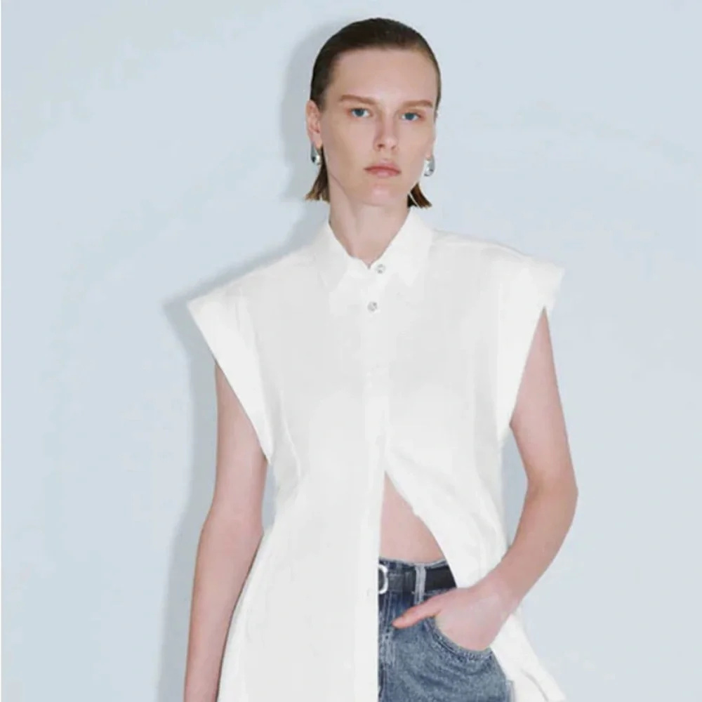 NWT Urban Revivo SLEEVELESS SKATER SHIRT Size: Small - Picture 3 of 6